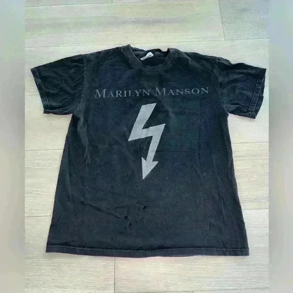 Vintage 1998 marilyn manson shirt size M Hanes Rare Satans Bake sale Vtg 90s - Picture 2 of 11